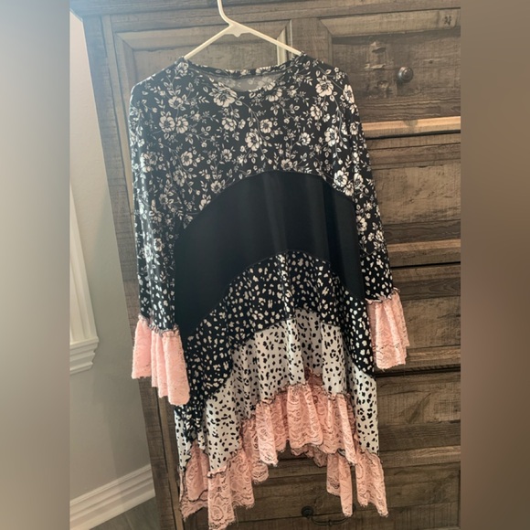 Normany Designs Other - Beautiful custom top!